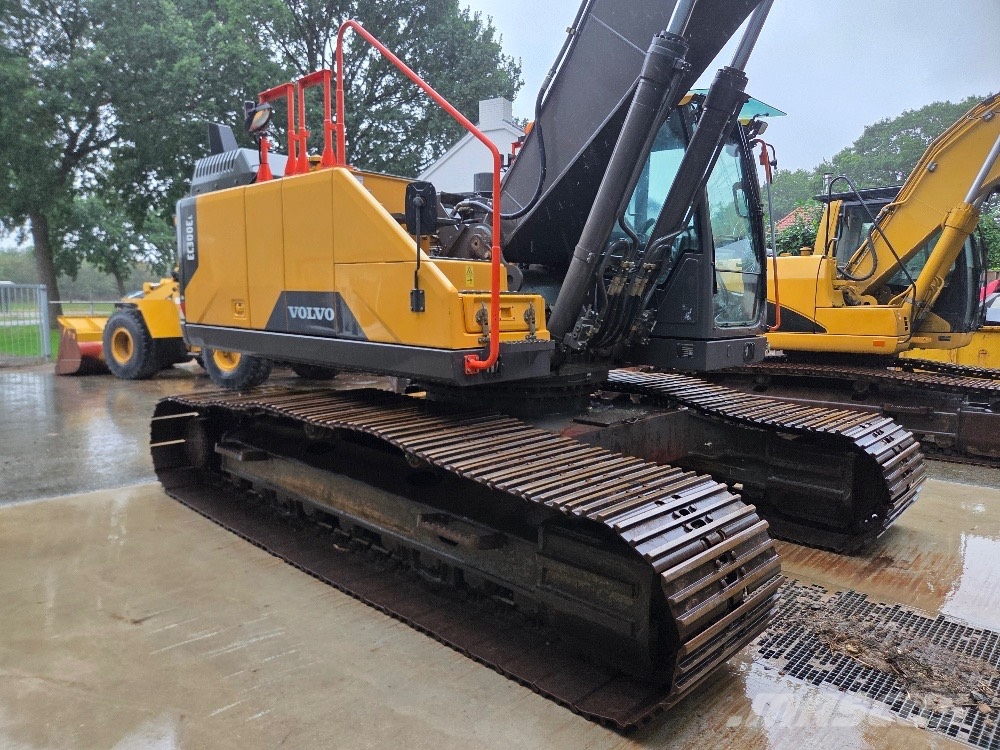 Volvo EC300EL 履带挖掘机