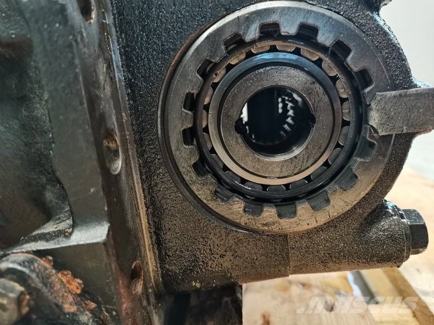 Weidemann T 6027 {12X32 Carraro 26.16} main transmission Μετάδοση κίνησης
