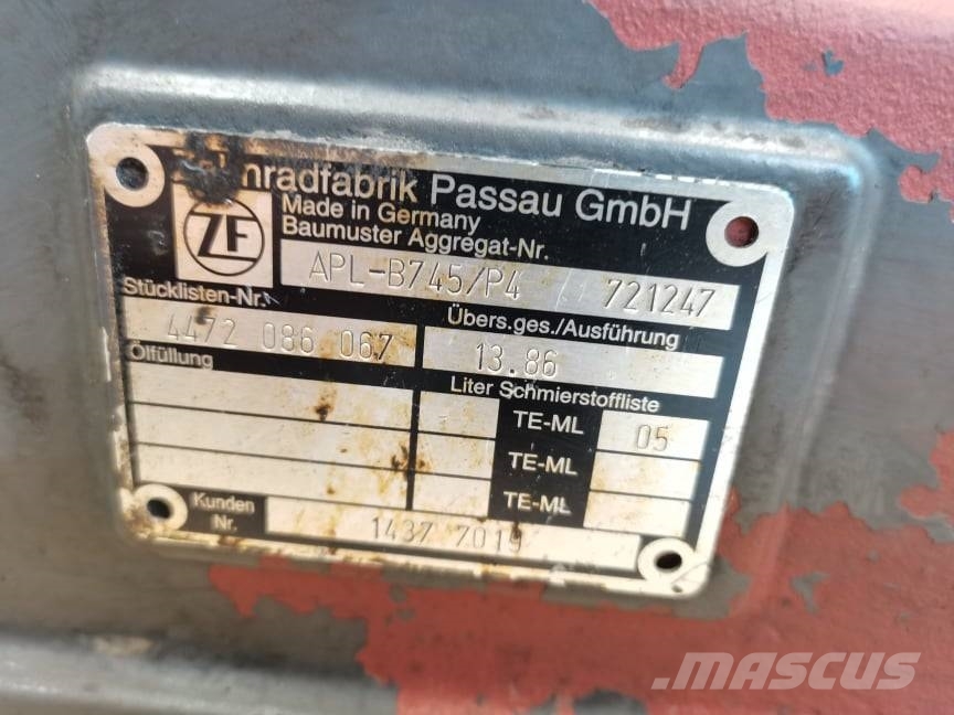Volvo EW 160B axles 4472 417 059A} 軸