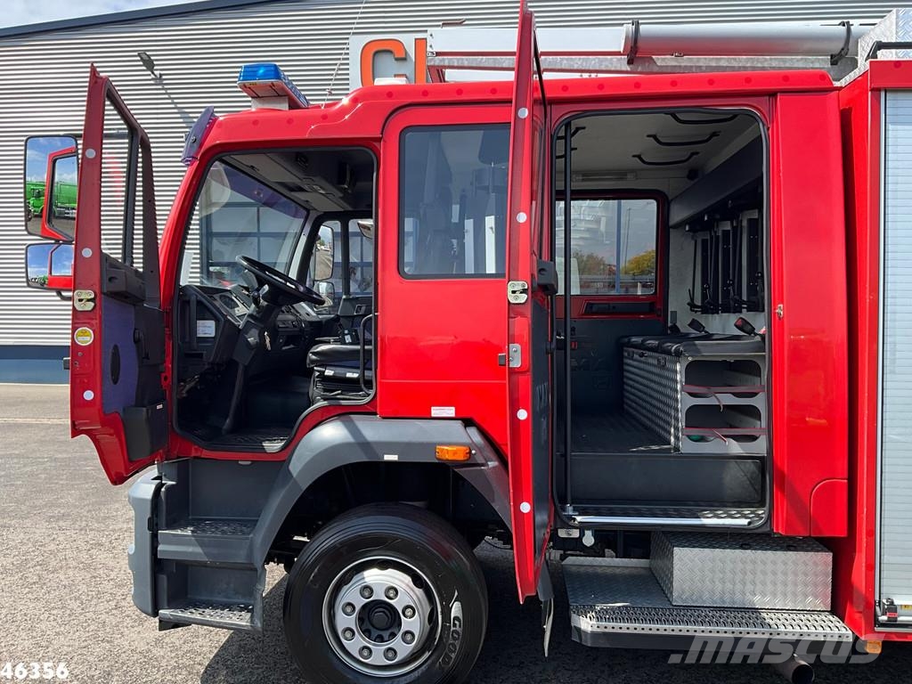 MAN TGL 14.250 Feuerwehr / materiaalwagen met Waterpom Camiones de bomberos