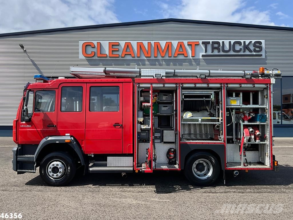 MAN TGL 14.250 Feuerwehr / materiaalwagen met Waterpom Camiones de bomberos