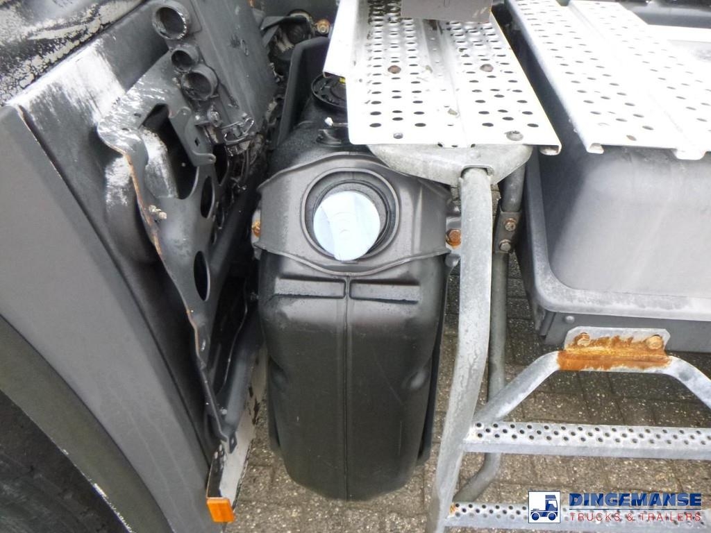 Mercedes-Benz Arocs 1943 4x4 Euro 6 + Liebherr mixer trailer 10 Betonmixers en pompen