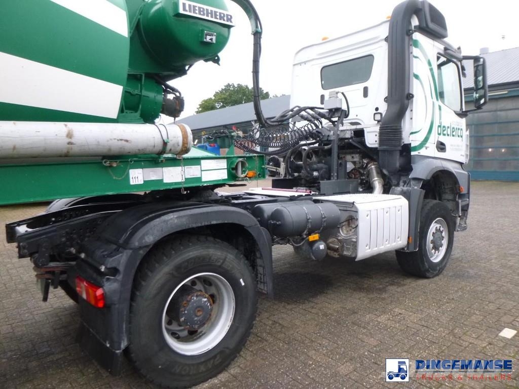 Mercedes-Benz Arocs 1943 4x4 Euro 6 + Liebherr mixer trailer 10 Betonmixers en pompen