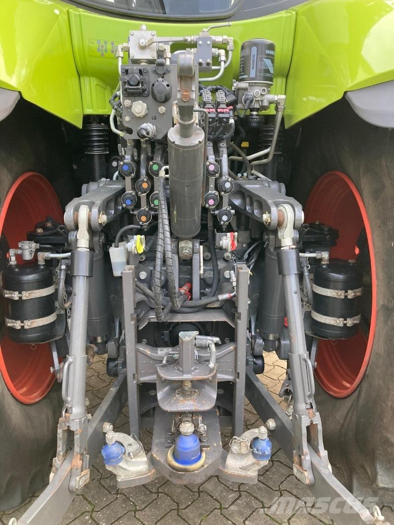 CLAAS Axion 870 CMATIC 트랙터