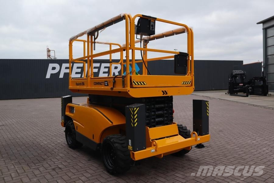 Haulotte Compact 12DX Valid Inspection, Diesel, 4x4 Drive, Scheren-Arbeitsbühnen