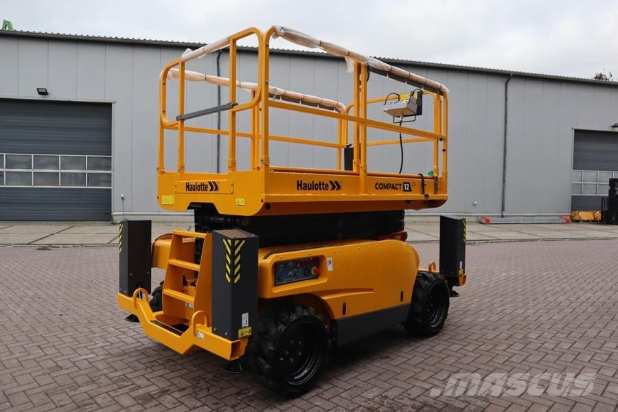 Haulotte Compact 12DX Valid Inspection, Diesel, 4x4 Drive, Scheren-Arbeitsbühnen