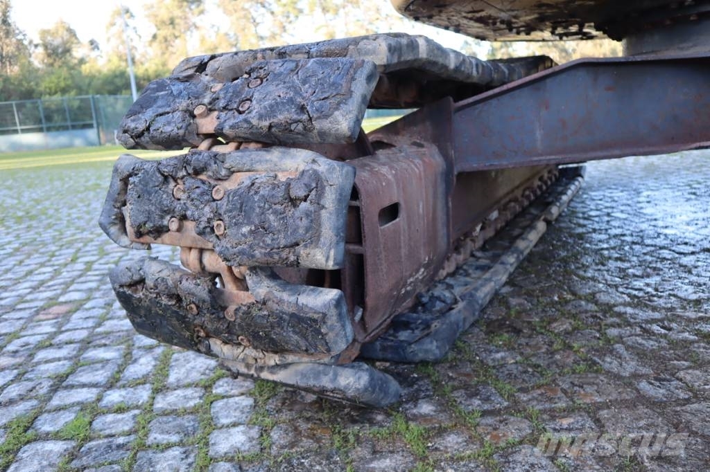 Komatsu PC138US-8 Bageri guseničari