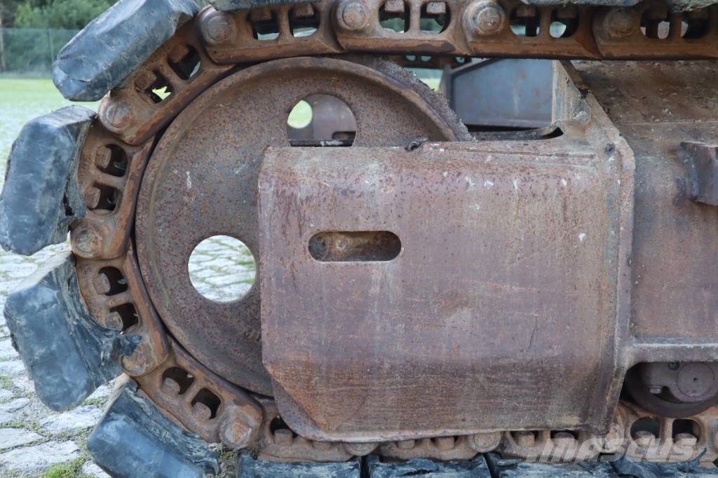 Komatsu PC138US-8 Bageri guseničari