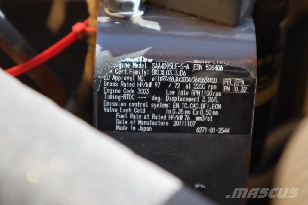 Komatsu PC138US-8 Bageri guseničari