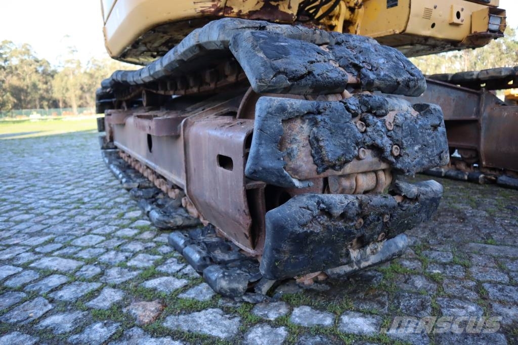 Komatsu PC138US-8 Bageri guseničari