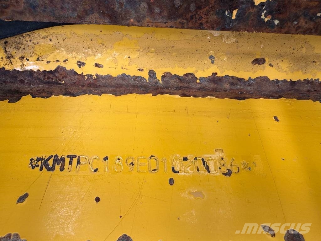 Komatsu PC138US-8 Bageri guseničari
