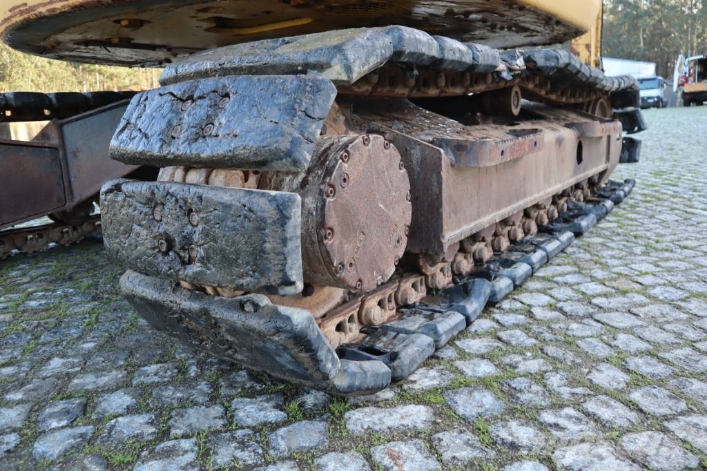 Komatsu PC138US-8 Bageri guseničari