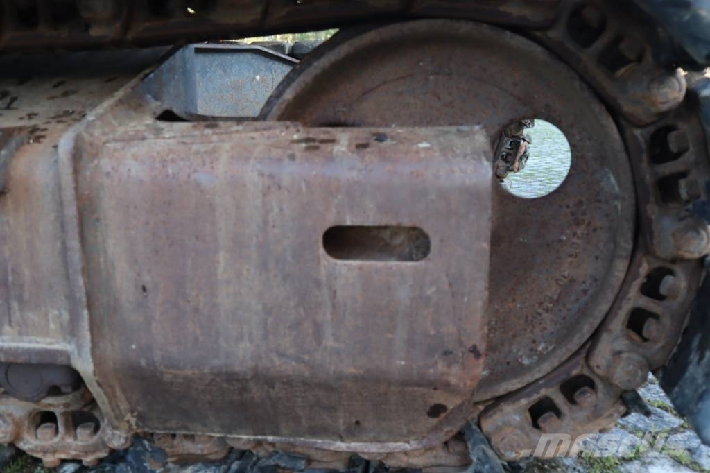 Komatsu PC138US-8 Bageri guseničari