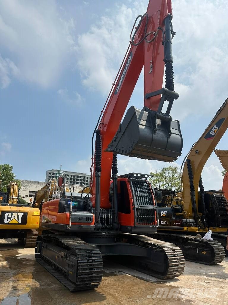Doosan DX340LC Гусеничні екскаватори