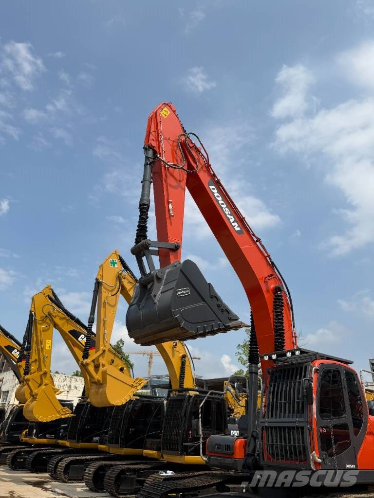 Doosan DX340LC Гусеничні екскаватори