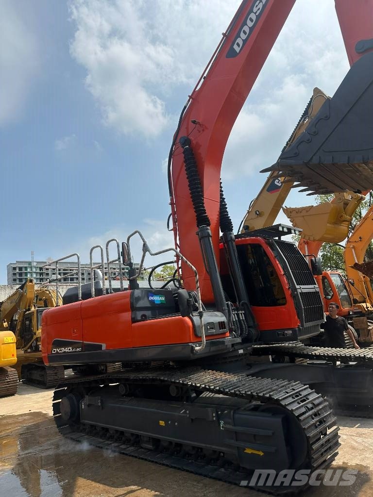 Doosan DX340LC Гусеничні екскаватори