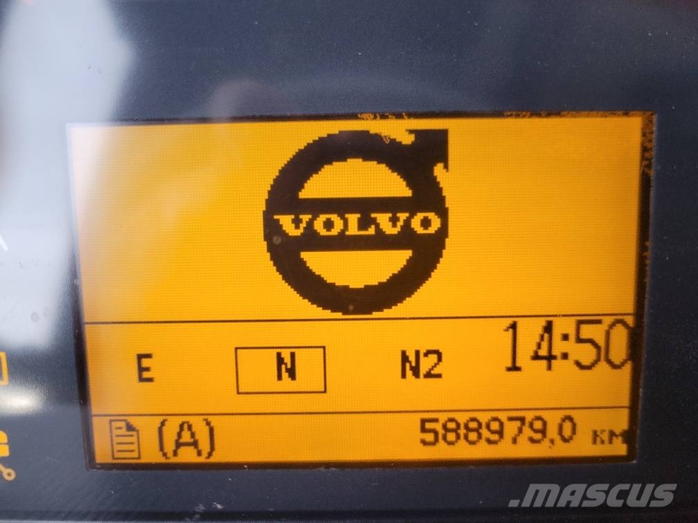 Volvo B12B 8700 Tarpmiestiniai autobusai
