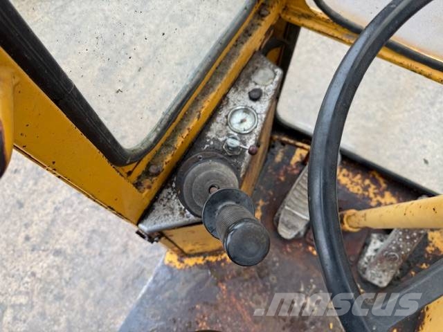 Liebherr A 901 轮式挖掘机
