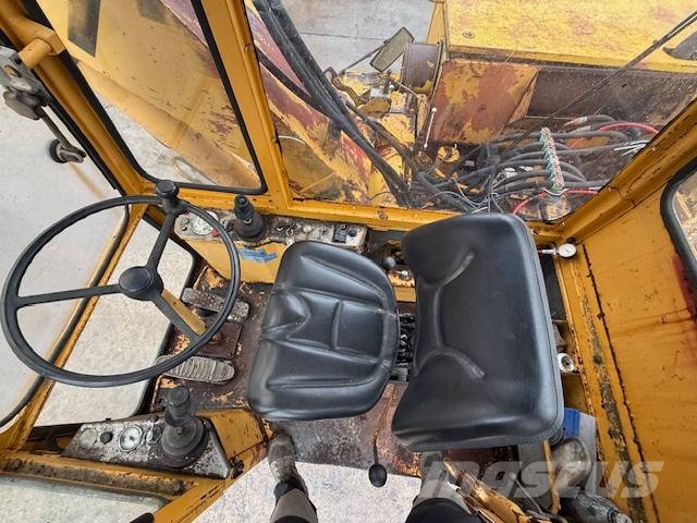 Liebherr A 901 轮式挖掘机