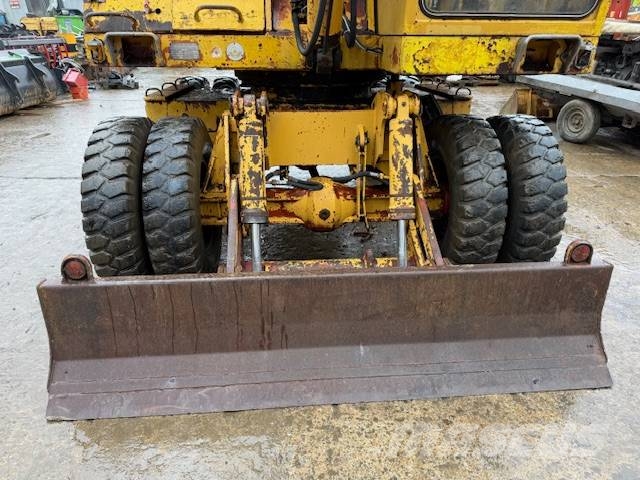 Liebherr A 901 轮式挖掘机