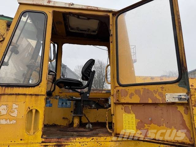 Liebherr A 901 轮式挖掘机