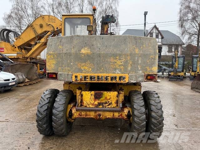 Liebherr A 901 轮式挖掘机