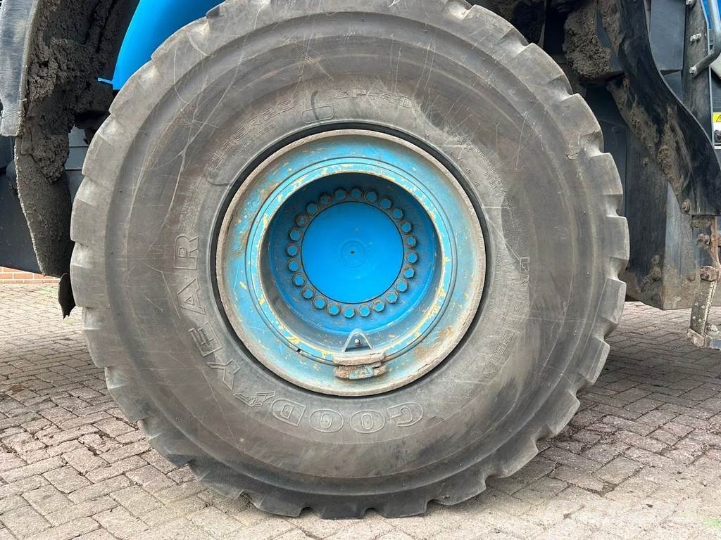Komatsu WA470-7 Wheel loaders