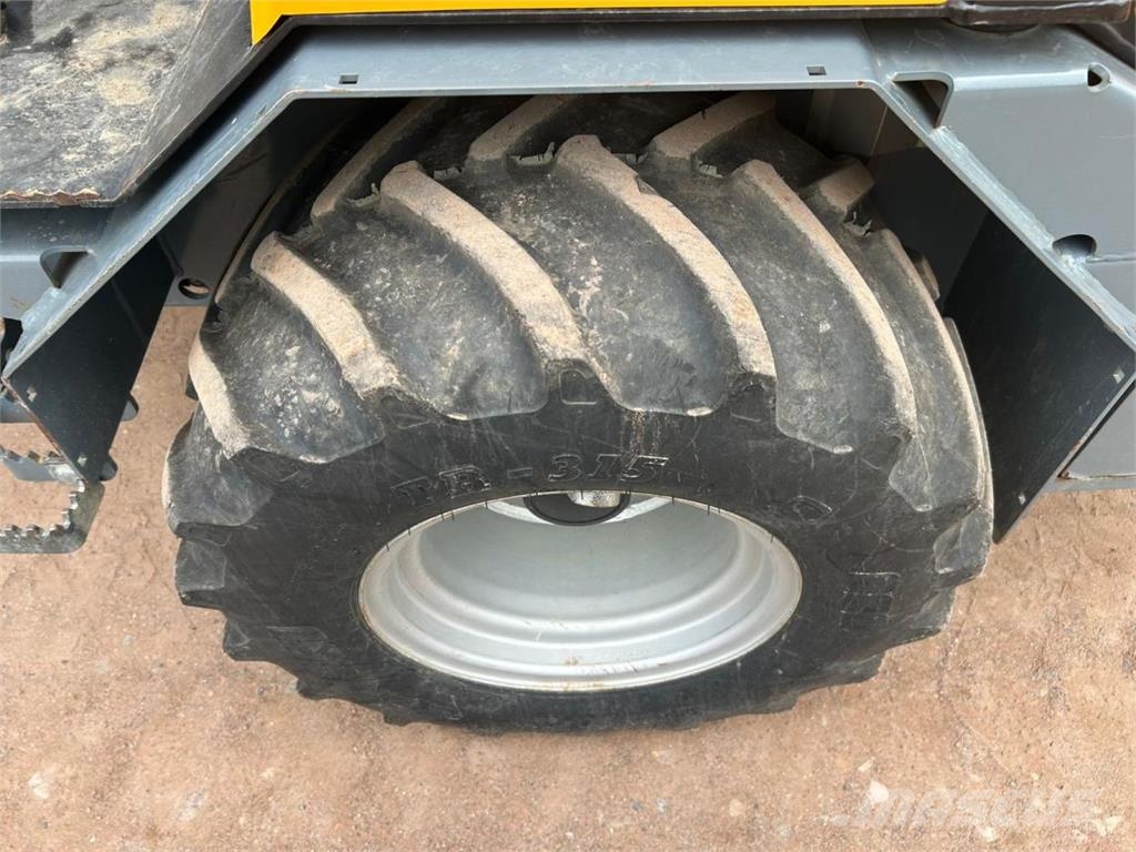 GiANT G2700 Xtra HD (9748) Rataslaadurid