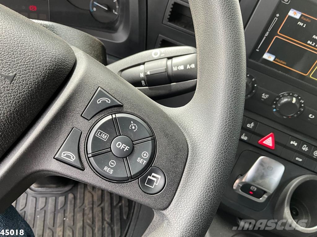 Mercedes-Benz Actros 2543 HMF 23 Tonmeter laadkraan Камиони с кран с кука