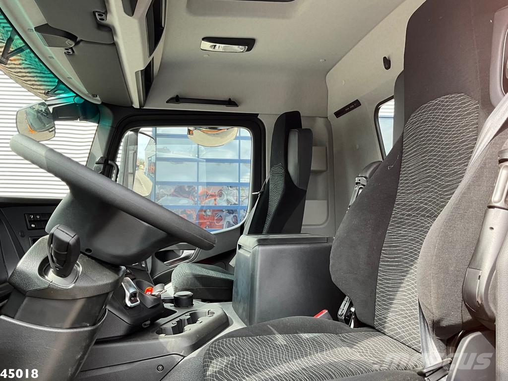 Mercedes-Benz Actros 2543 HMF 23 Tonmeter laadkraan Камиони с кран с кука