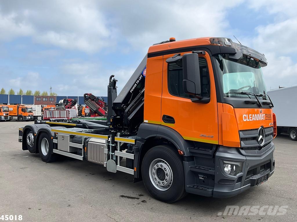 Mercedes-Benz Actros 2543 HMF 23 Tonmeter laadkraan Камиони с кран с кука