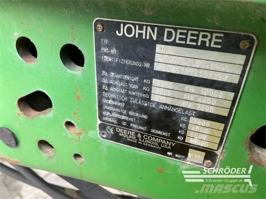 John Deere 6910 PREMIUM Traktorji