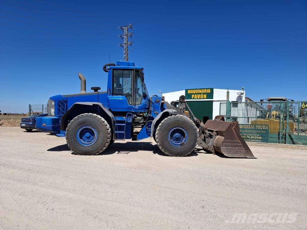 Volvo L 120 F 轮式装载机