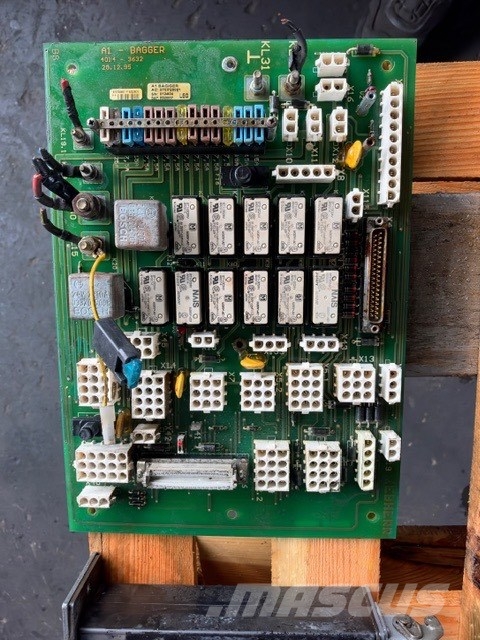 Liebherr R 942 USED CAB PARTS Кабіна