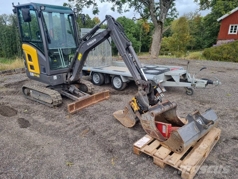 Volvo EC 18 D med släp Mini ekskavatori < 7 t