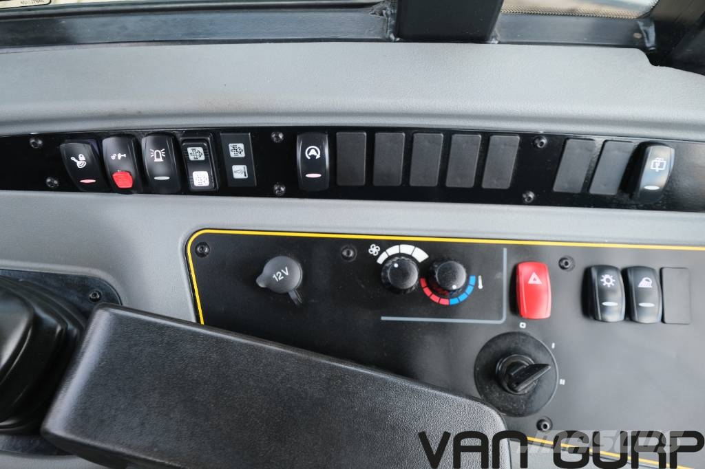 JCB 409 Iekrāvēji uz riteņiem