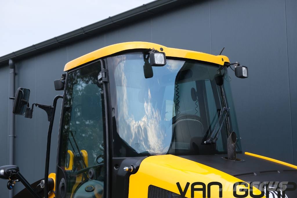 JCB 409 Iekrāvēji uz riteņiem