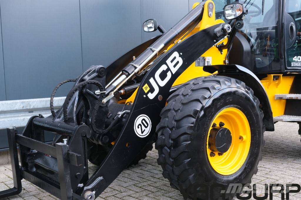 JCB 409 Iekrāvēji uz riteņiem