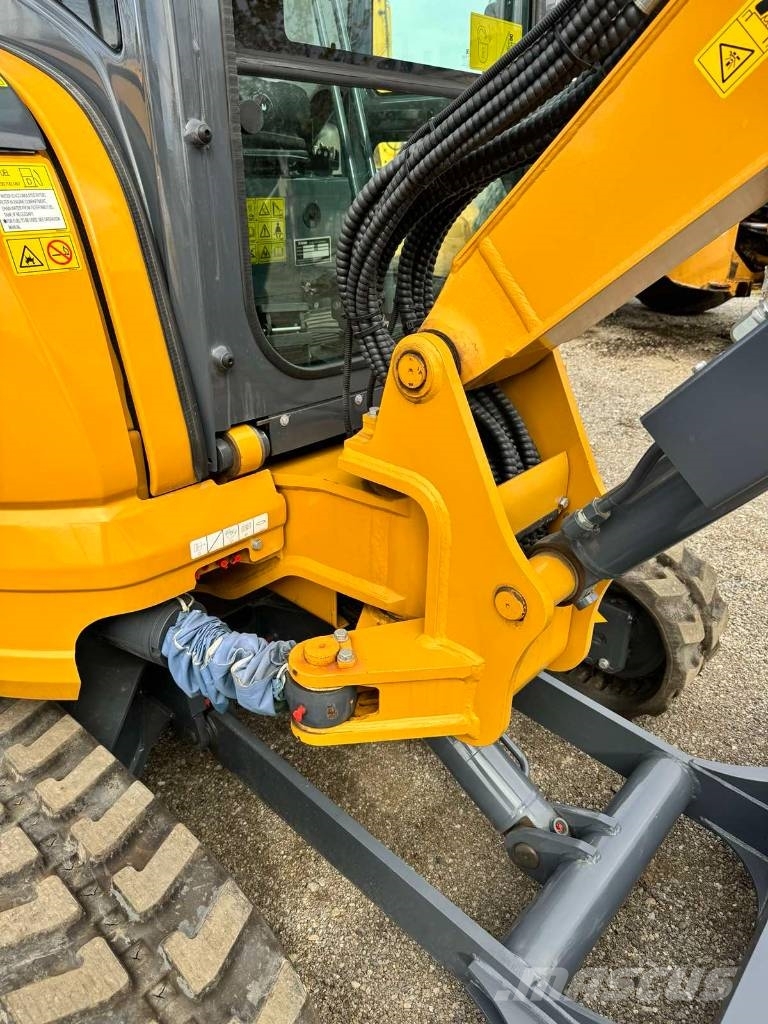 XCMG XE 35 E Roomikekskavaatorid