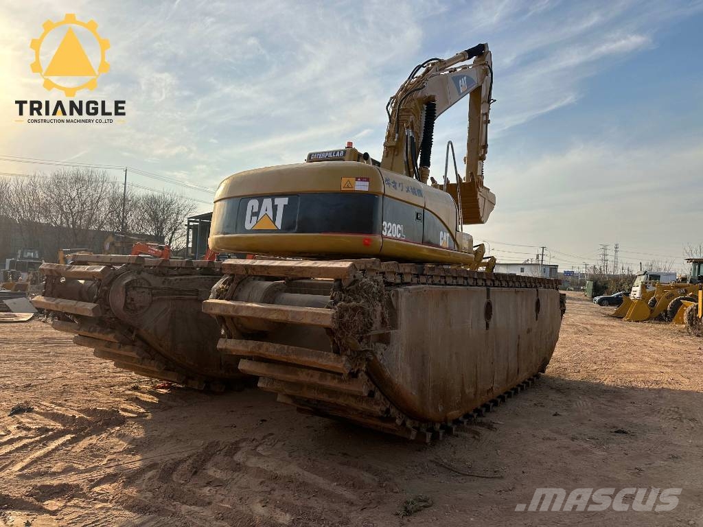 CAT 320 C Amfibijski bagri