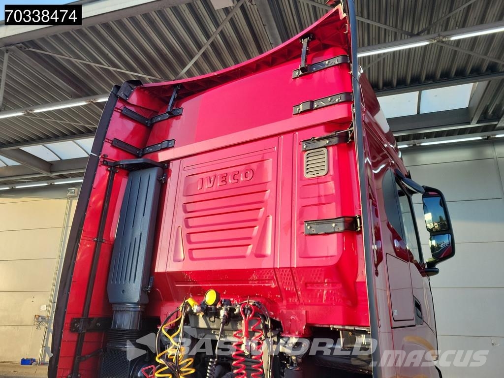 Iveco S-Way 510 4X2 Retarder 2x Tanks Standklima ACC Tracteur routier