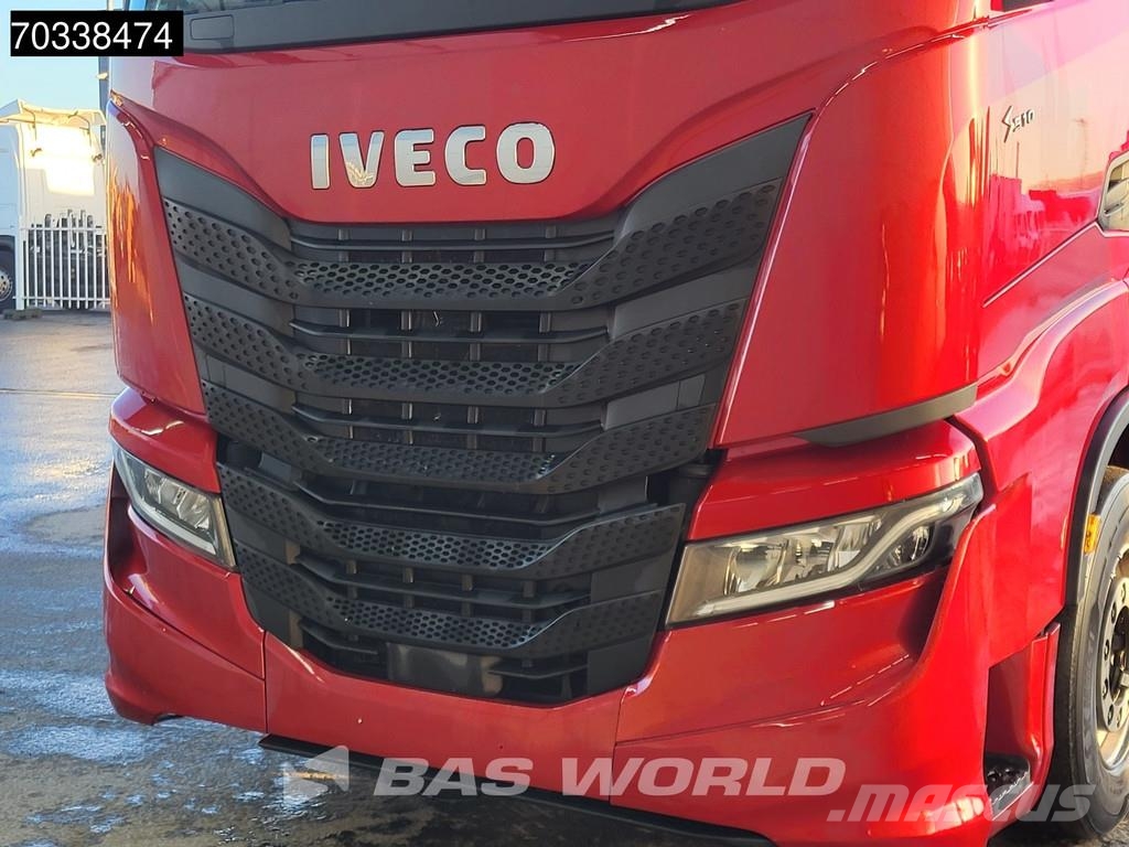 Iveco S-Way 510 4X2 Retarder 2x Tanks Standklima ACC Tracteur routier