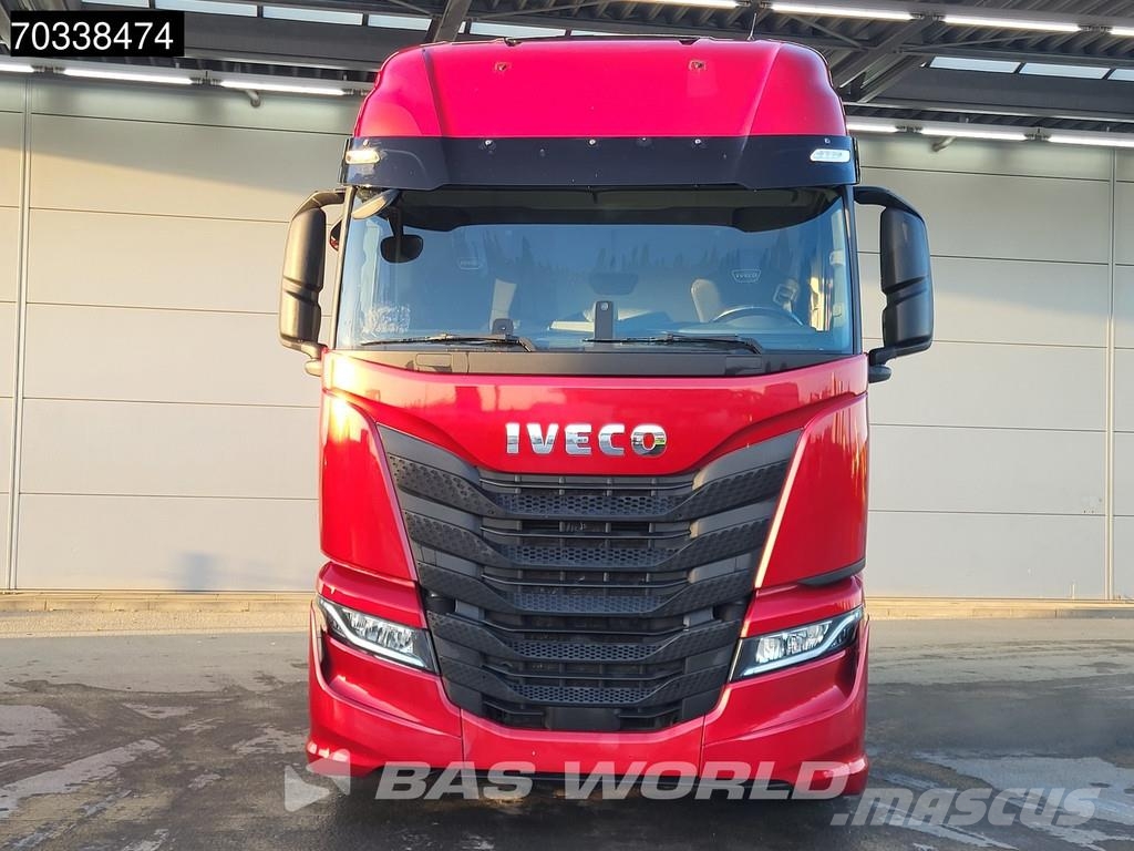 Iveco S-Way 510 4X2 Retarder 2x Tanks Standklima ACC Tracteur routier