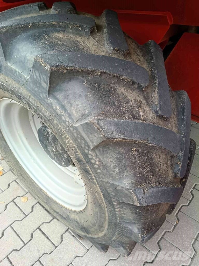 Manitou MRT 1840 Easy 伸縮臂操作車