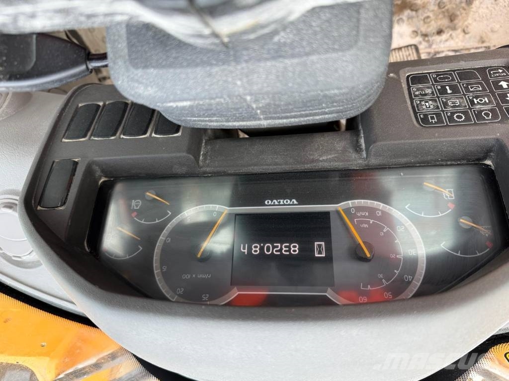 Volvo L 150 H AUTOLUBE CDC Gumikerekes homlokrakodók