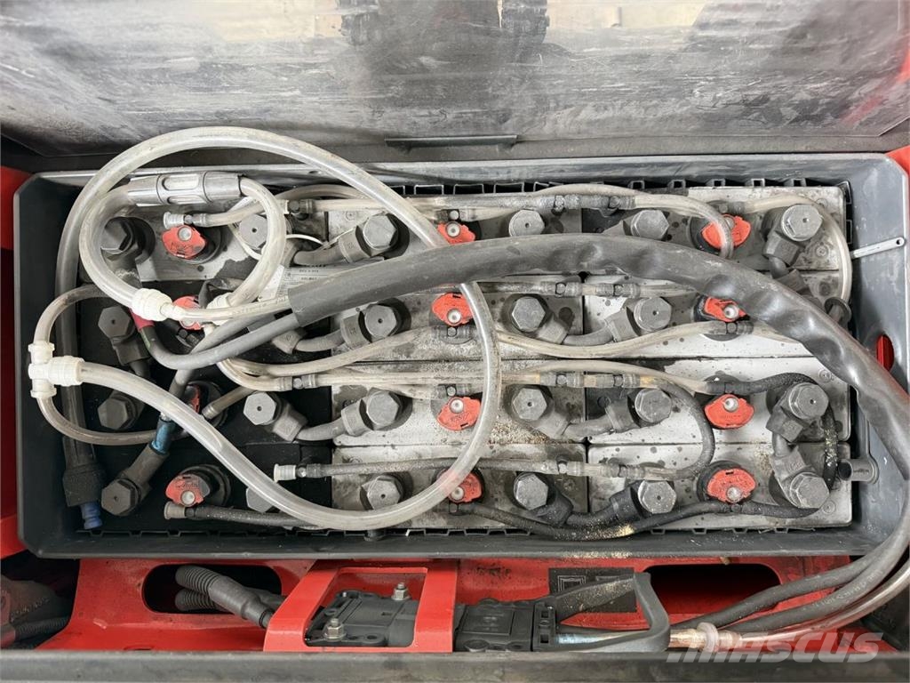 Linde L16i Stand-in stackers
