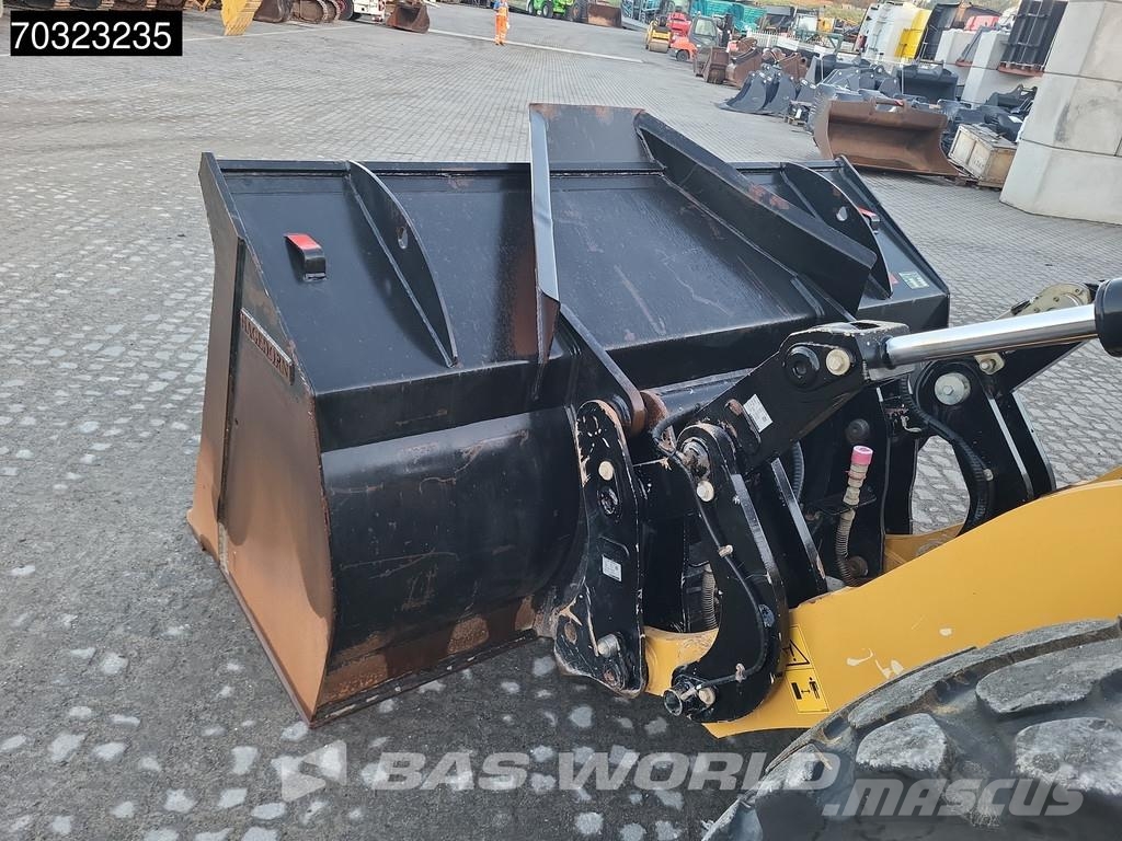 Liebherr L538 Quick Coupler ホイールローダー・タイヤショベル