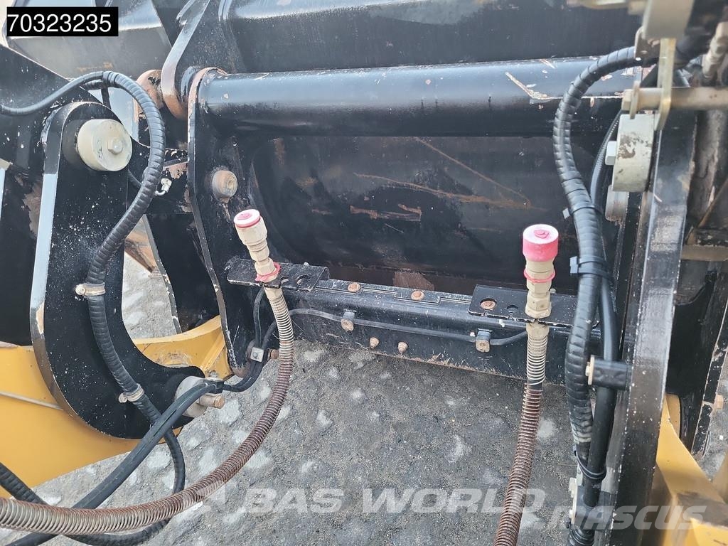 Liebherr L538 Quick Coupler ホイールローダー・タイヤショベル