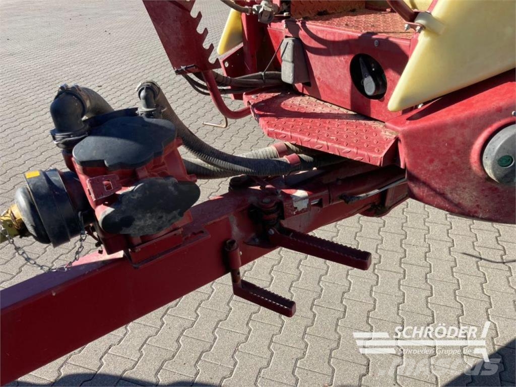 Hardi NAVIGATOR 6000 | 27 METER Vlečne škropilnice