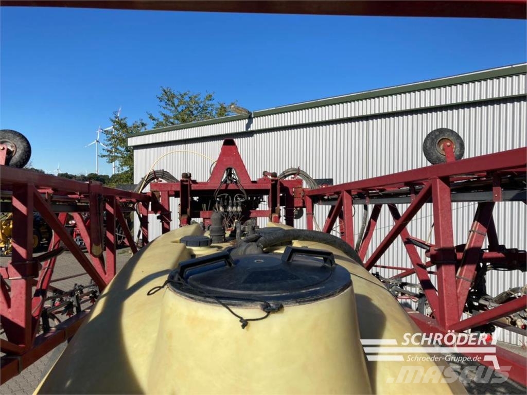Hardi NAVIGATOR 6000 | 27 METER Vlečne škropilnice